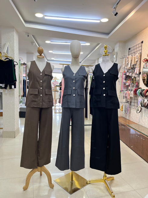 Button Down Sleeveless Vest With Back Zipper Trousers